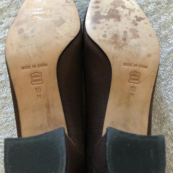 Vaneli women's brown shoes. - Picture 3 of 5